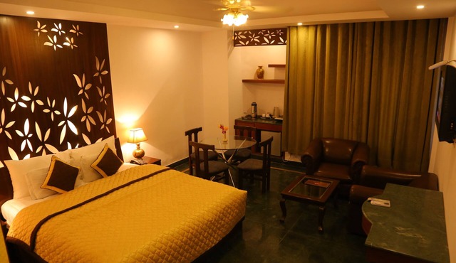Magsons Resorts VISIT TAJ MAHAL Package for 2pax