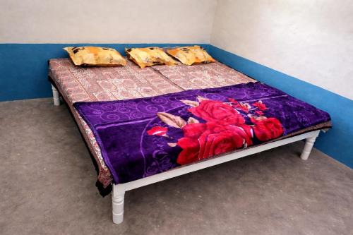 Mahadev Guest House