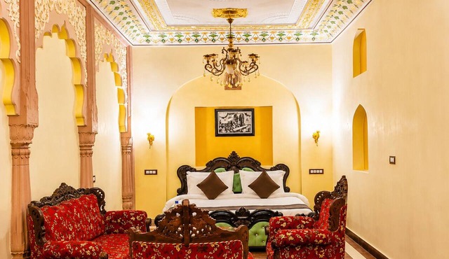 Mahal Khas Palace