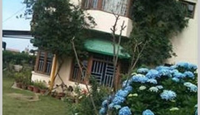 Majestic Cottage with WiFi in Bhimtal