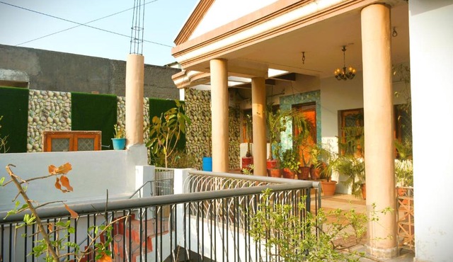 Malaiya Homestay - Grandeur Living Experience