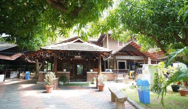 Mango Village