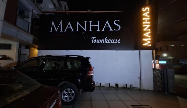 Manhas Townhose