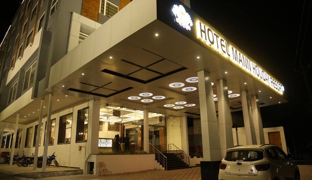 Mann Holiday Resort