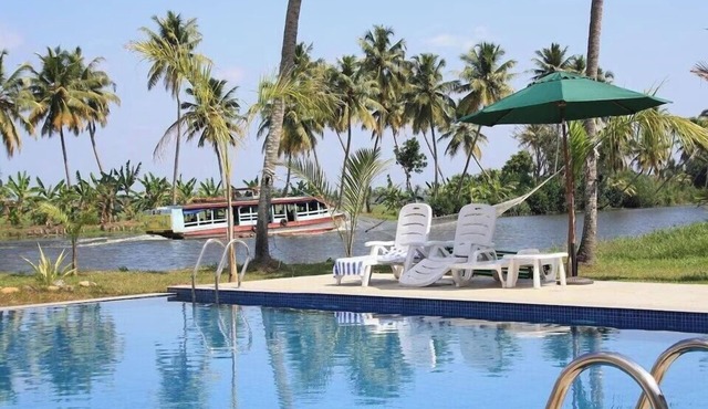 Manor Backwater Resort