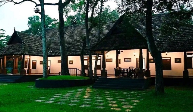 Marari Beach Palace