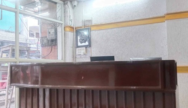 Marvelous 5-bedroom hotel with WiFi Daily &Monthly Rooms Near Nadra Bus Stand