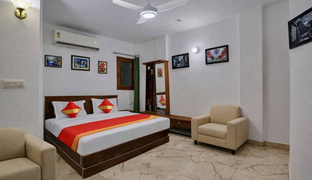 Mauryan Elite I Hotel Hauzkhas