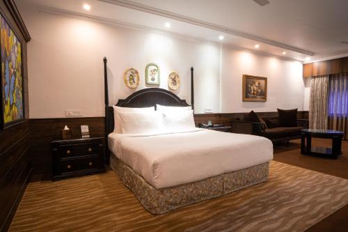 MAYFAIR Himalayan Spa Resort