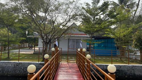 Mayooram Back water Pool Villa