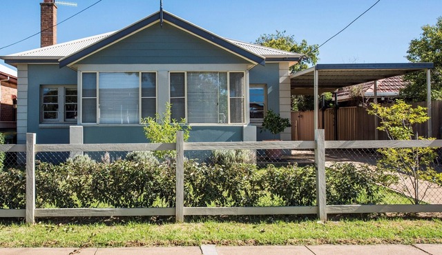 McIntosh Cottage - just steps to Church St in Mudgee