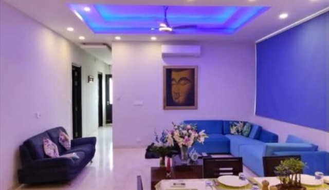 Meera Suites @ DLF 2 - Top Floor