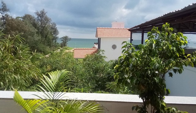 Meya Beach Walk Hotel