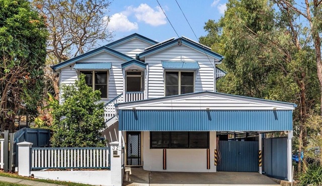 Milton Brisbane Gem Walk to Suncorp Stadium Cafes 5 Min drive to Gabba Stadium in Milton