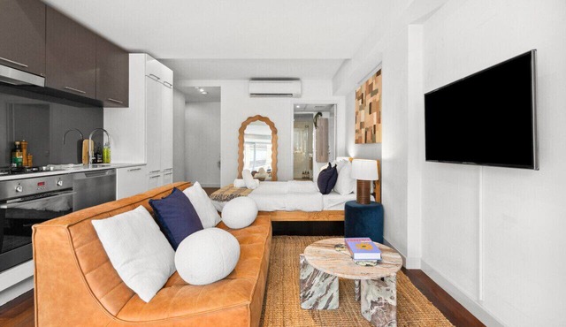 Mini Penthouse by Sydney Dreams