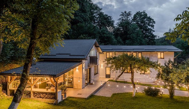 Mislea 13 - Private Luxury Retreat