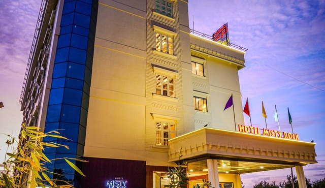 Misty Rock Hotel