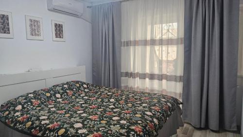 Modern Family Apartment, Free Parking, Balcony, Sleeps 5