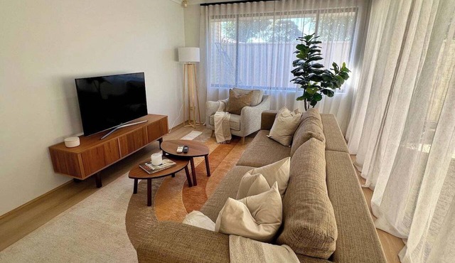 Modern Stay in Armadale in Armadale