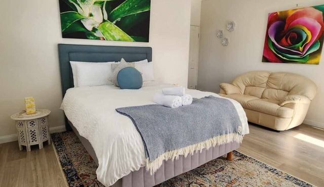Modern Studio 10mins walk to Wollongong Hospital