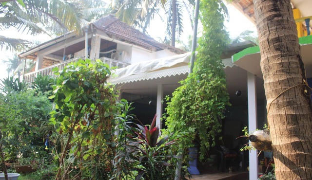 Monsoon Room 106nGarden-view, partial seaview