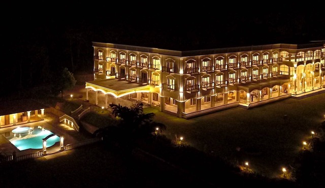Montrose Golf Resort & Spa