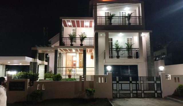 Moon villa home stay