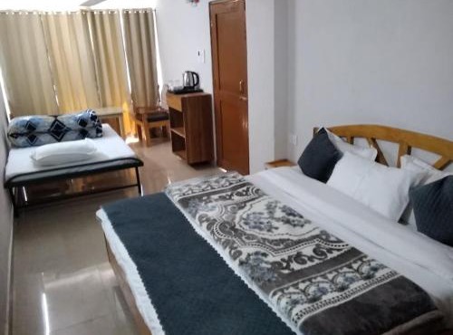 Mount aura stay & Dine