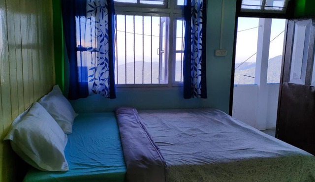 Mountaineers Hotel