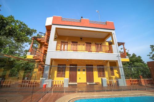 Mukhil Paradise Villa