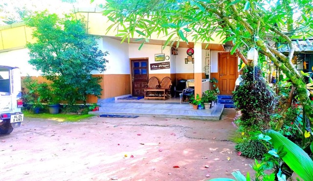 Munnar TeaDrops Plantation Villa