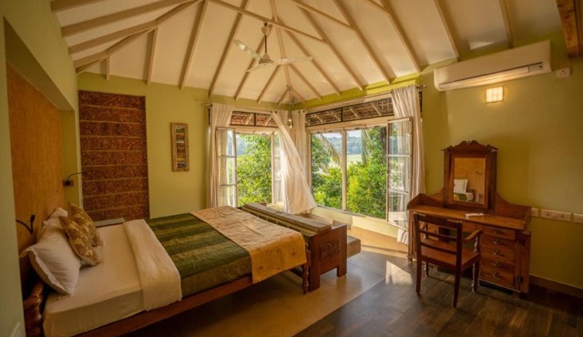 Mynaakom Country home Kochi