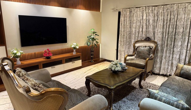 N4B premium stay