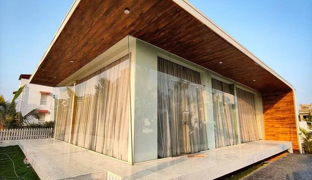 Nandi Hills view - glass house