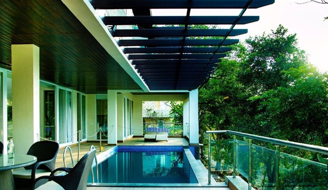Nawabies Villa Marley