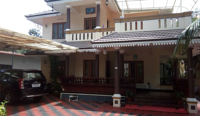 NAYATH VACATION HOME ATHIRAMPUZHA- KOTTAYAM