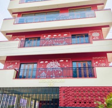 Neela Elite 2Bedroom Apartment Brand New with lift WiFi Privacy