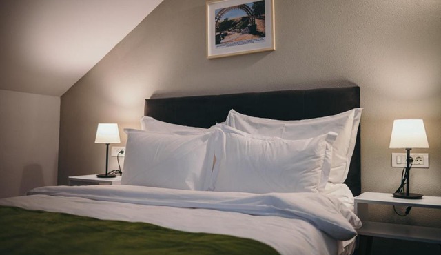 Nest Guesthouse in Drobeta-Turnu Severin
