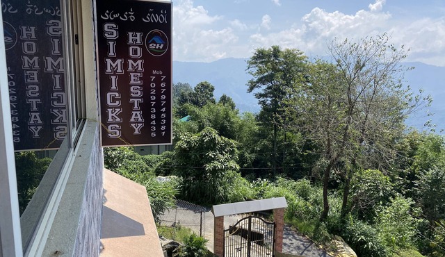 New built, close to all sightseeing and adventure activities.