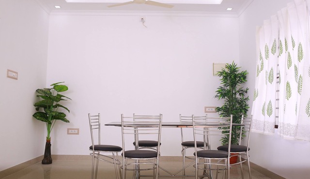 New Serene Village Apartment with A/C near Irinjalakuda Railway station/Airport
