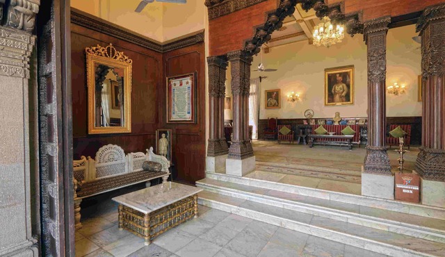 Nilambag palace