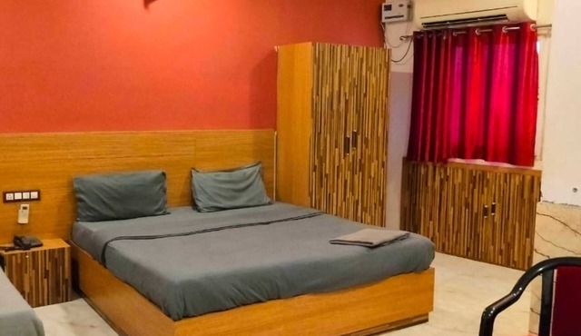 Nirmalya plaza
