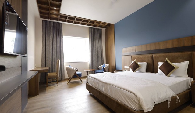 Nirvana Grand Hotel & Resort