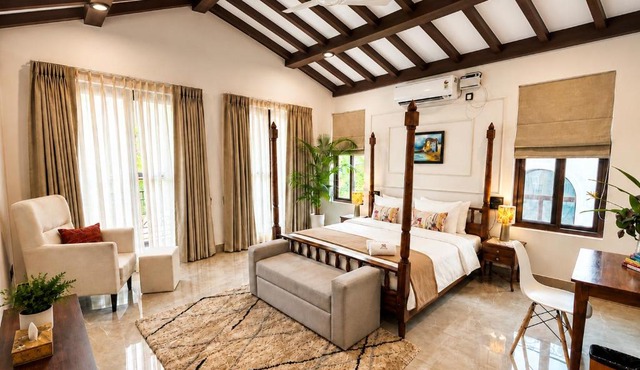 Nistula Avayaja - 4BHK Luxury Private Pool Retreat in Siolim