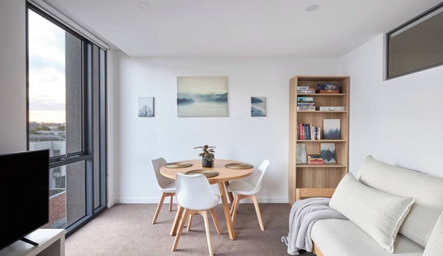 Northside Rendezvous A Stylish Couples Hideaway in Brunswick East