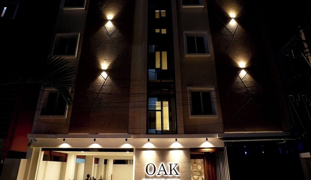 Oak Business Hotel