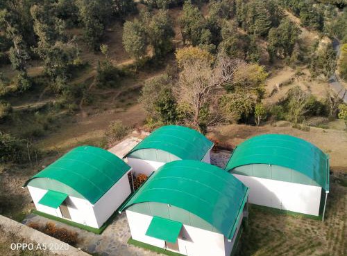 Oak Retreat Huts