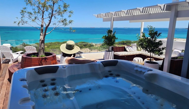 Ocean Front Penthouse Experience in North Coogee