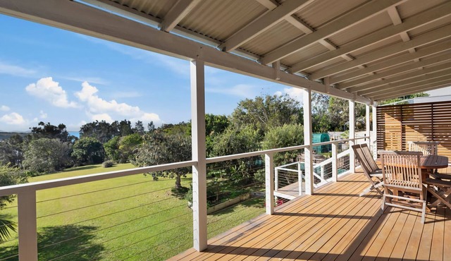Ocean Pearl - stunning Arrawarra Headland headland location in Arrawarra Headland
