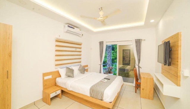 Oceana Hills Residency